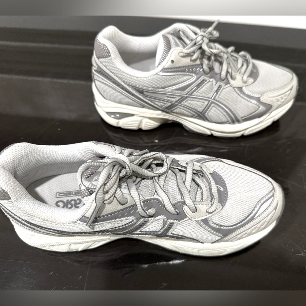ASICS Gel GT-2160 gray silver It girl sneakers sold out Size 5 Shopbop Revolve